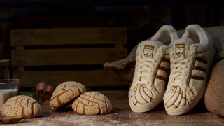 Pelágico A gran escala Disciplinario Adidas Launches Concha Style Sneakers – NBC Los Angeles