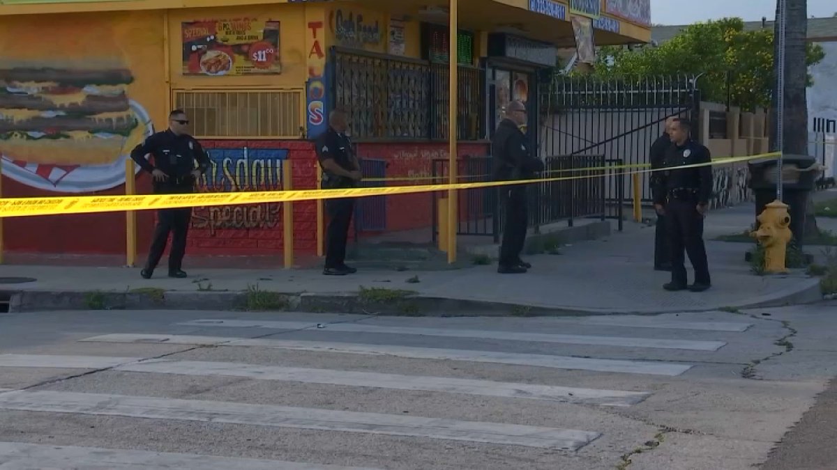 Baby girl shot in South LA – NBC Los Angeles