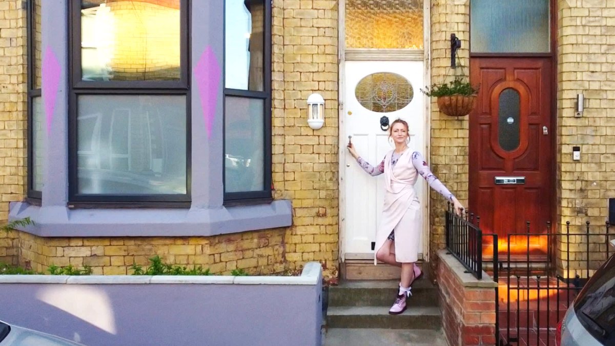 36-Year-Old Bought an Abandoned House for Just $1 and Fully Renovated It – NBC Los Angeles - Vimarsana News