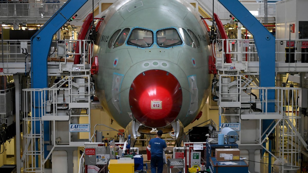 'People Just Want Their Jets.' Paris Air Show Returns as Boeing, Airbus Race to Increase Production – NBC Los Angeles - Vimarsana News