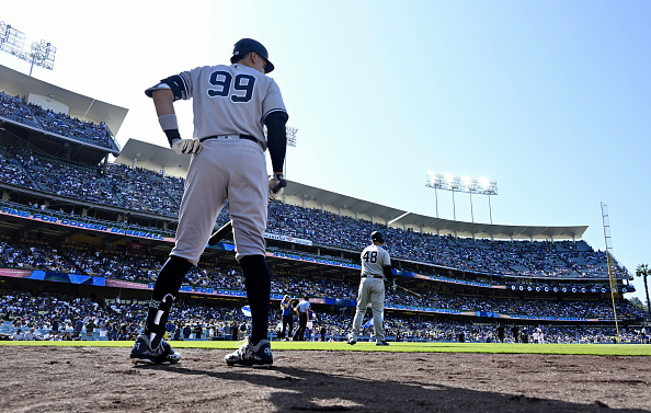 Aaron Judge Homers, Makes Dazzling Catch in Yankees' 6-3 Win Over Dodgers –  NBC Los Angeles