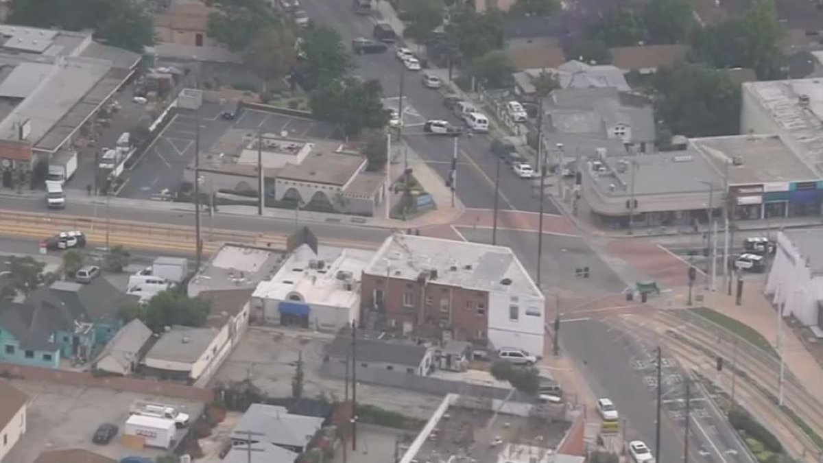 Man killed in East LA stabbing – NBC Los Angeles