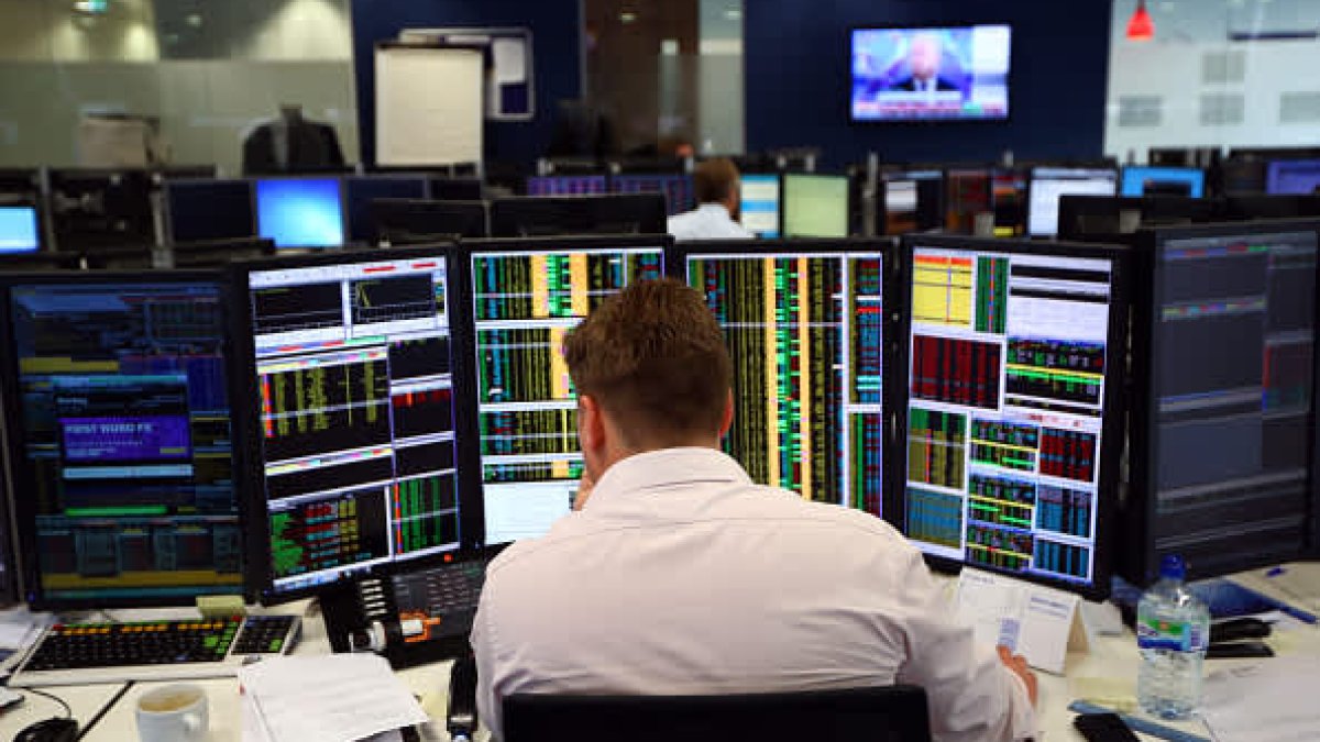 UK Wage Growth Hits Record Adding to Inflation Fears; Europe Markets Open Higher: Live Updates - Vimarsana News