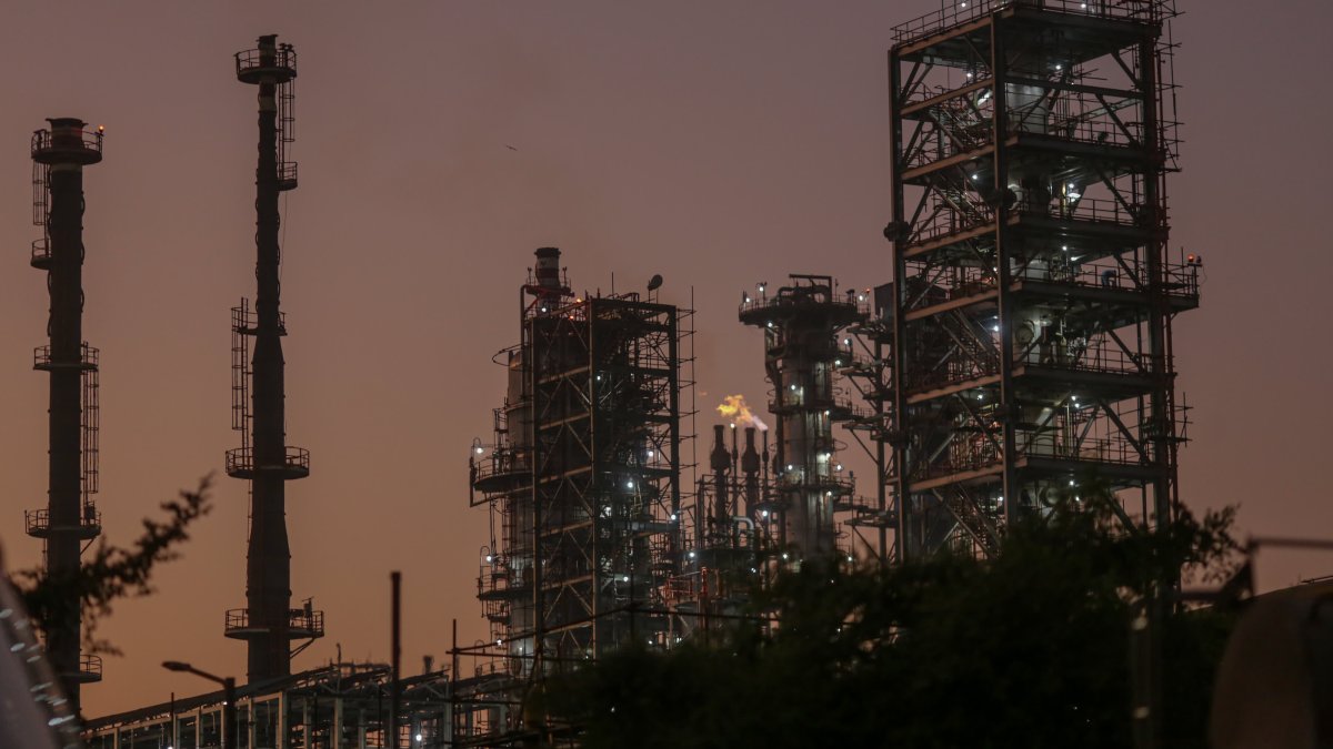 India's reliance on Russian oil may be 'approaching a limit' – NBC Los Angeles - Vimarsana News