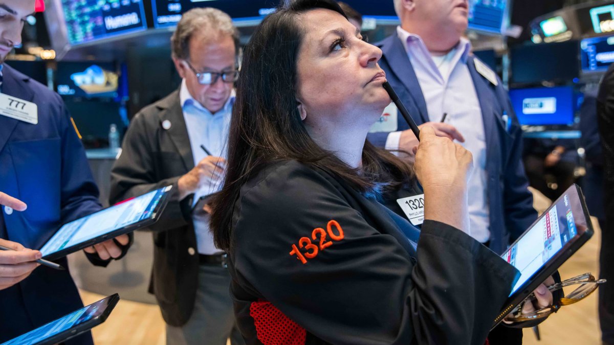 S&P 500 futures are flat ahead of a busy week of earnings, Fed meeting: Live updates - Vimarsana News