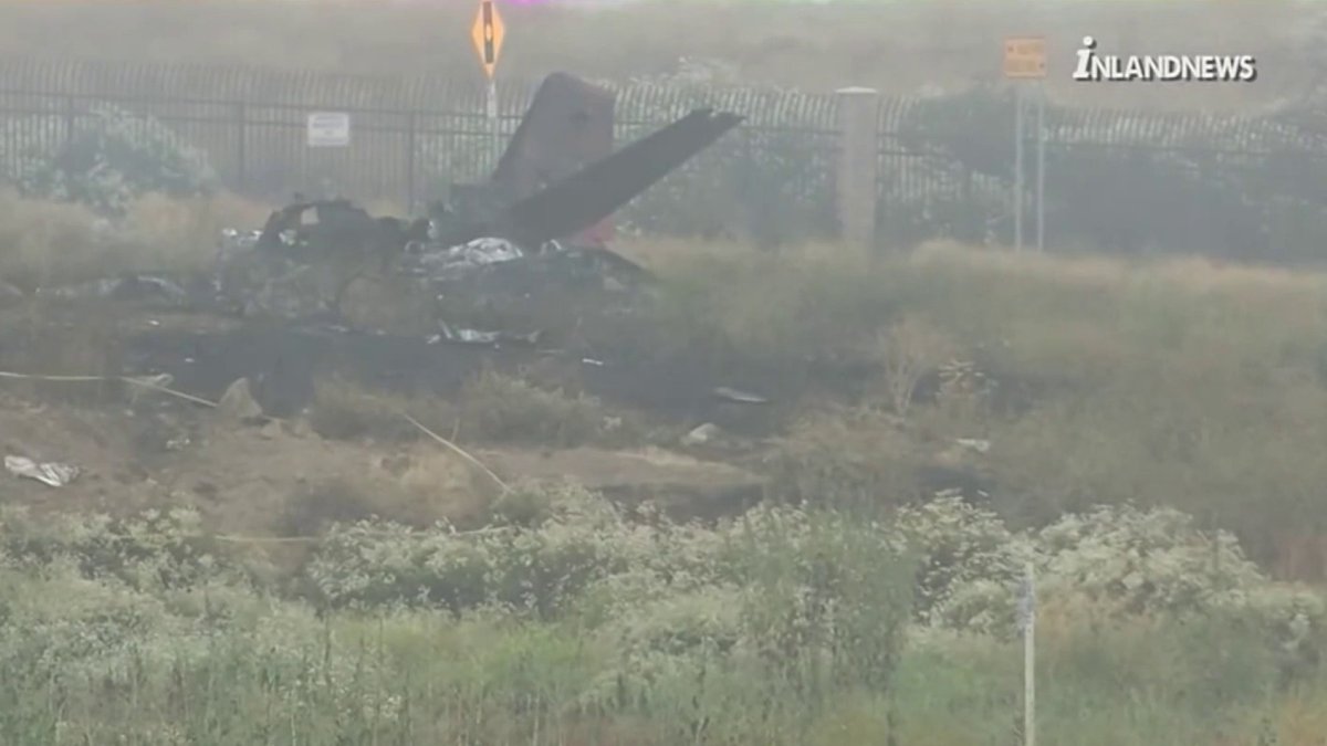 Identification de 6 victimes d’un accident d’avion près de l’aéroport de French Valley – NBC Los Angeles