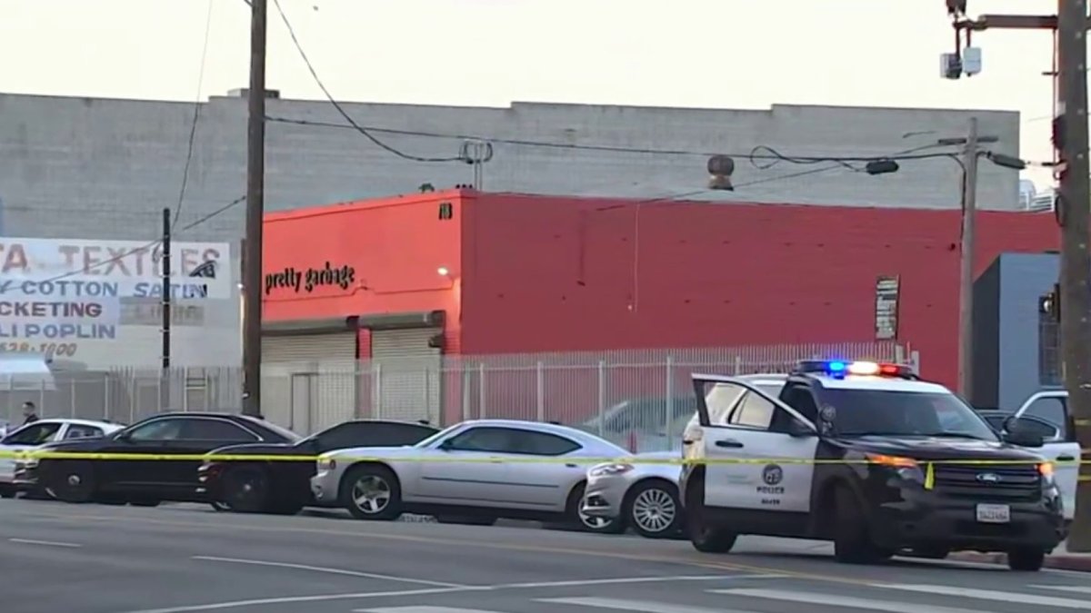 Police investigating fatal shooting at recording studio – NBC Los Angeles