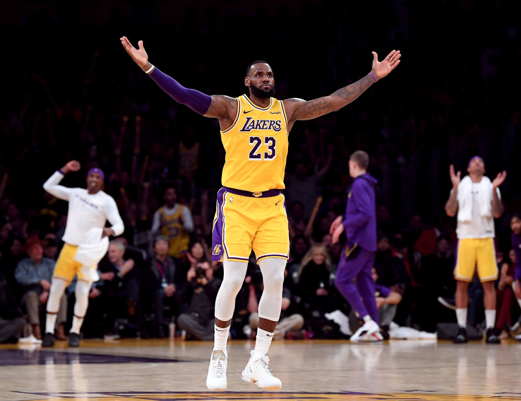 Lebron james switch hot sale to lakers