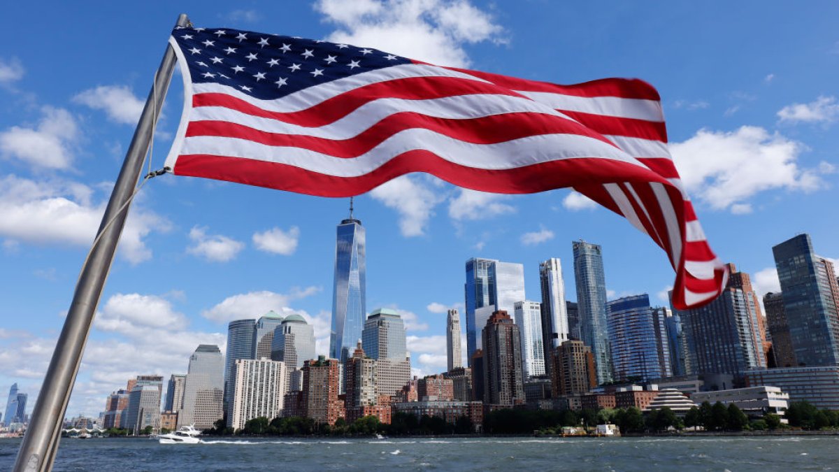 From afterthought to national symbol: The history behind the American Flag – NBC Los Angeles - Vimarsana News