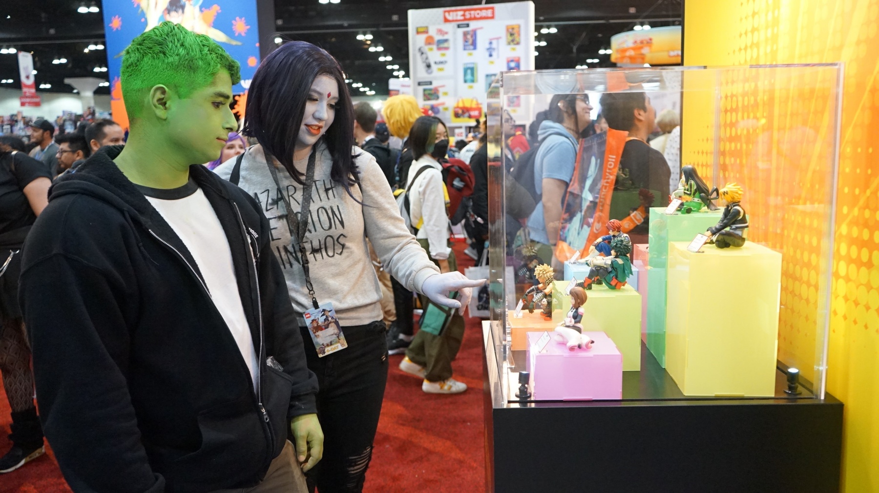 Anime fans in crazy costumes turn out for expo – Orange County Register