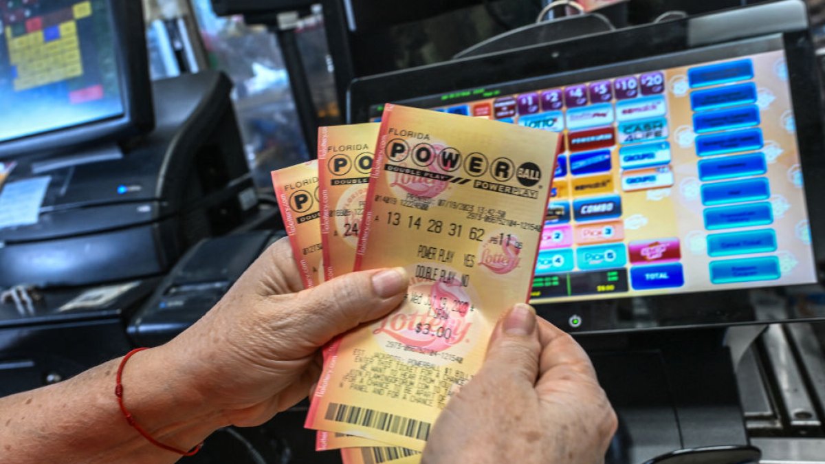 do-you-have-to-be-a-us-citizen-to-win-the-powerball-lottery-jackpot