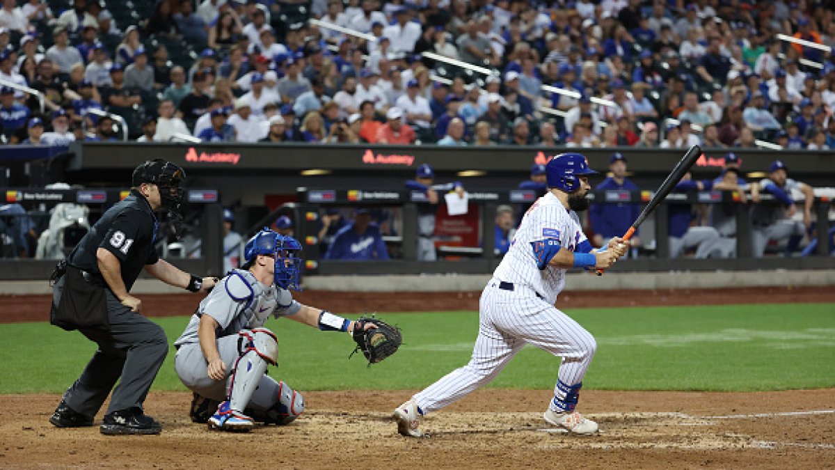 Dodgers fall to Mets 2-1 in 10 following Scherzer's gem