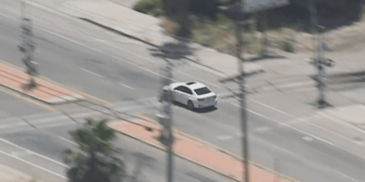 High-speed driver evades police during chase after traveling at speeds of  up to 160 mph – NBC Los Angeles