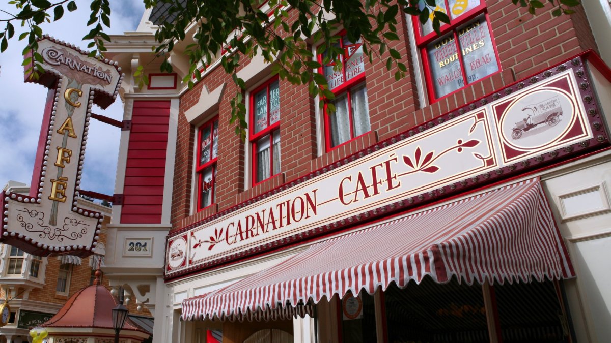 A trio of Disneyland eateries will soon offer 'specialty cocktails' – NBC Los Angeles - Vimarsana News
