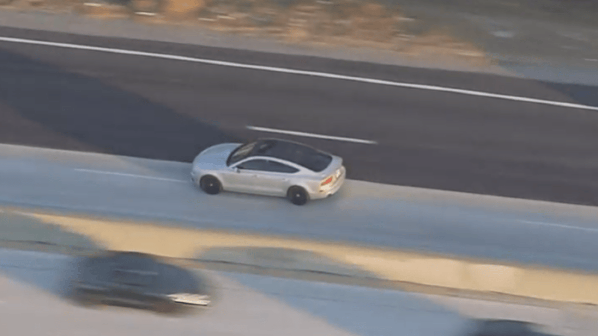 Driver arrested after leading LAPD on pursuit in West LA – NBC Los Angeles