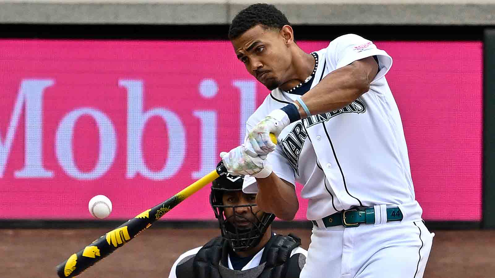 Seattle Mariners star Julio Rodriguez sets MLB Home Run Derby record