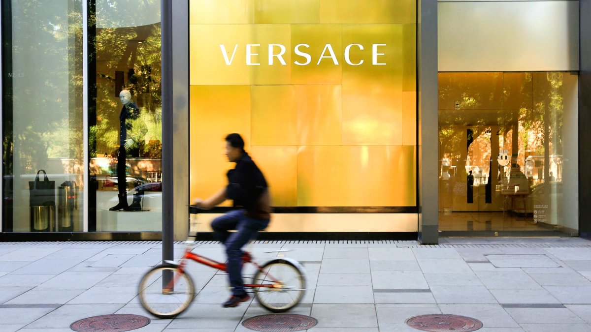Coach owner Tapestry to acquire Michael Kors, Jimmy Choo parent Capri Holdings for $8.5 billion – NBC Los Angeles - Vimarsana News