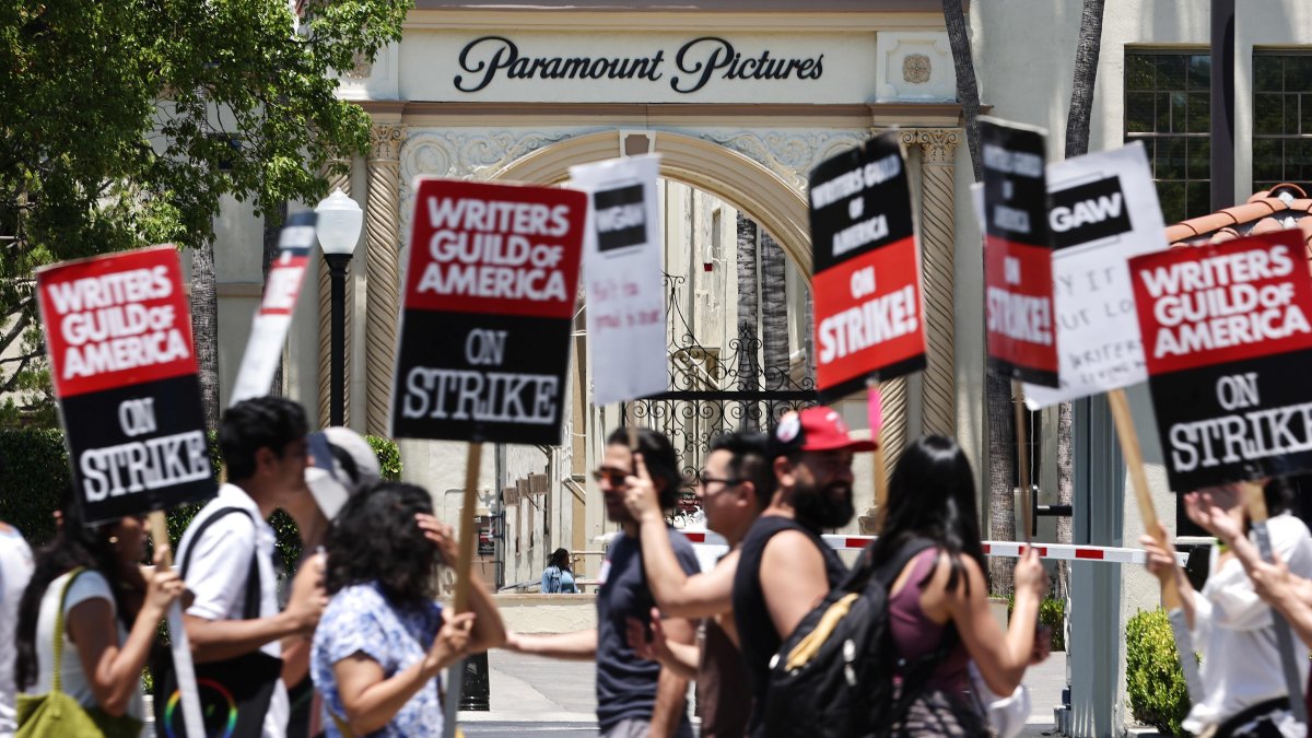 Labor unions are pushing hard for double-digit raises and better hours. Many are winning - Vimarsana News