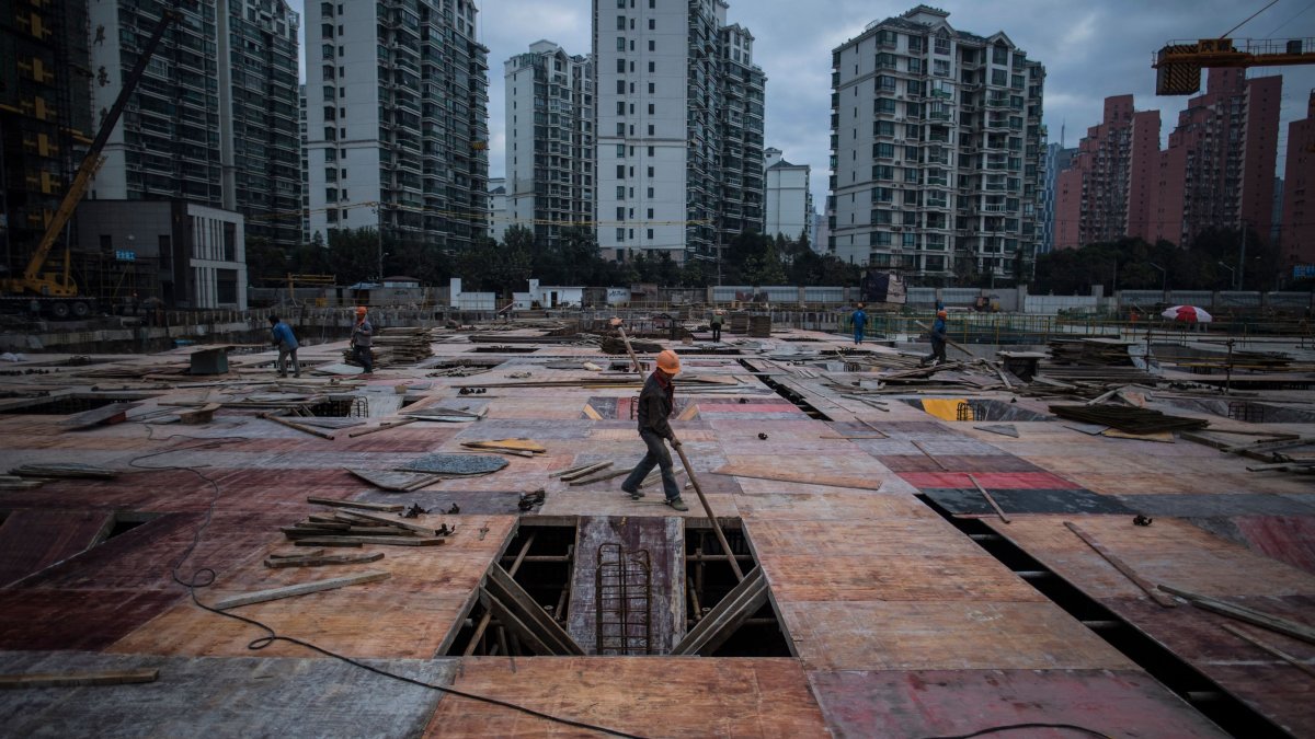 China's real estate market roiled by default fears again, as Country Garden spooks investors - Vimarsana News