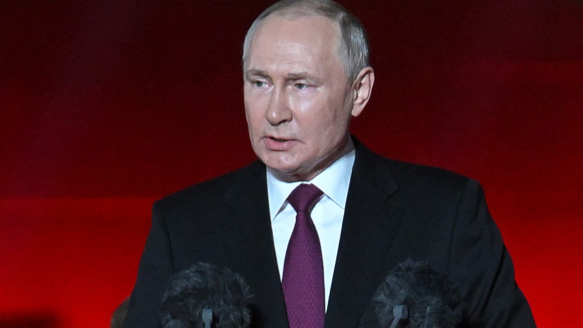 What now for Putin? Kremlin critic says Prigozhin's apparent death will 'cement his authority' – NBC Los Angeles - Vimarsana News