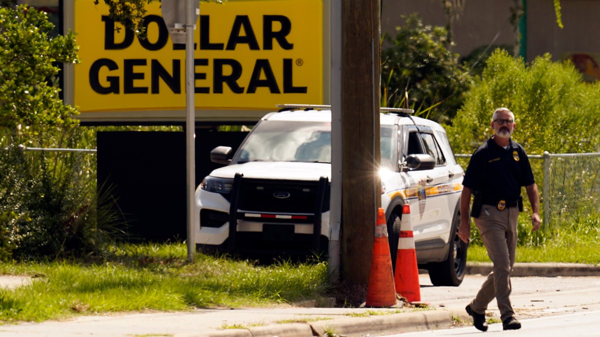 Man killed in Jacksonville Dollar General mass shooting had 4-year-old daughter – NBC Los Angeles - Vimarsana News
