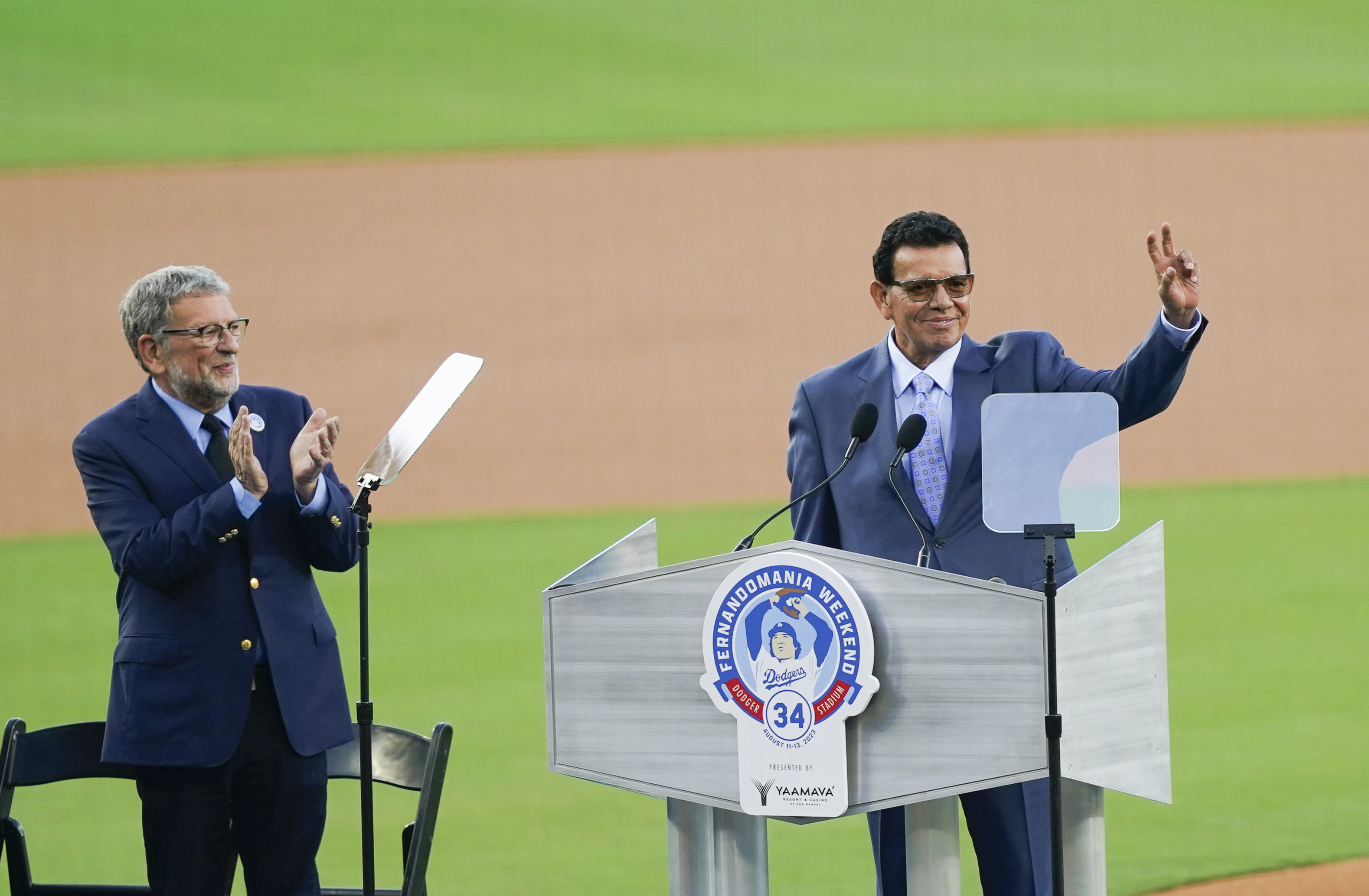 ‘Fernandomania’ lives again at Dodger Stadium with retirement of