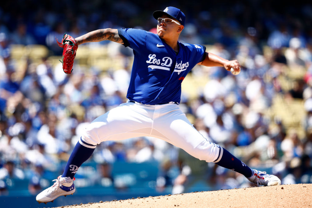 Julio Urías strikes out 12 while the Dodgers rout the Rockies 8-3