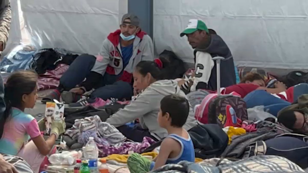 A medida que aumentan los refugios en México, los migrantes se apresuran hacia la frontera con Estados Unidos – NBC Los Angeles