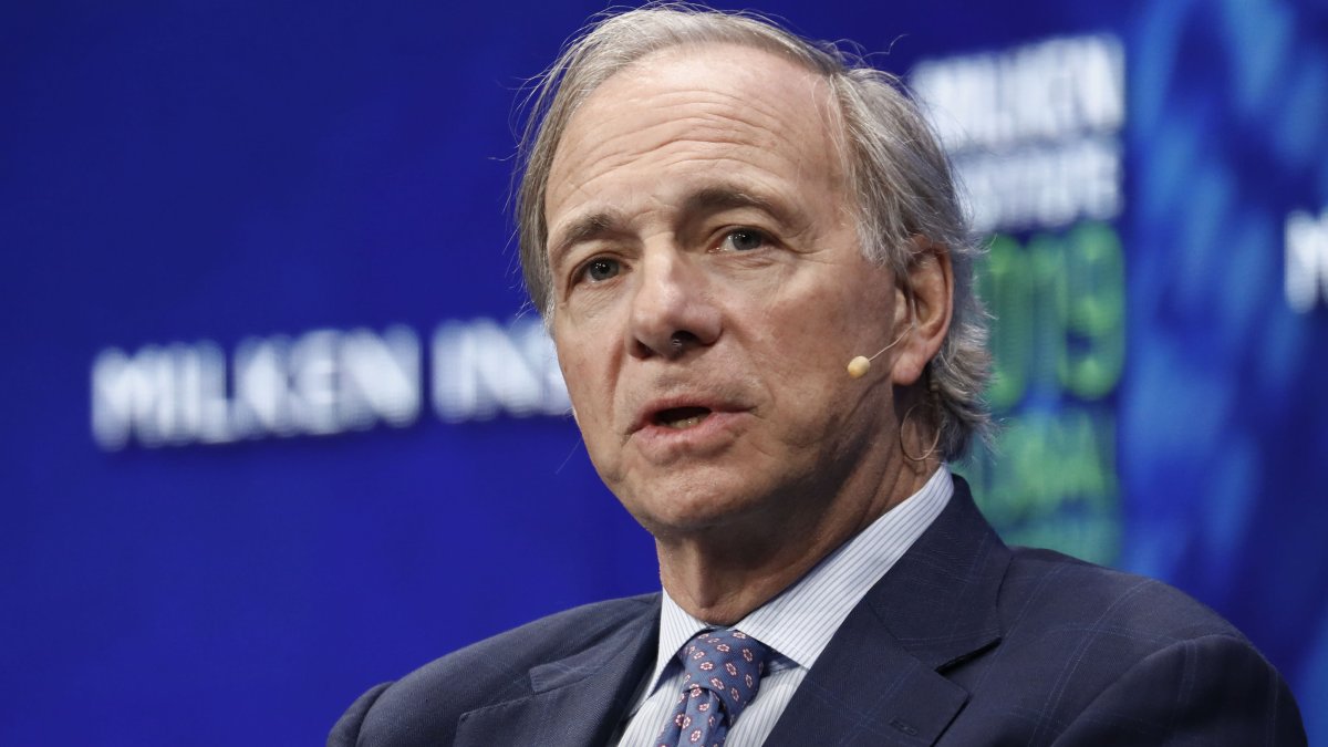 Ray Dalio says to hold cash 'temporarily' — but don't buy debt and bonds – NBC Los Angeles - Vimarsana News