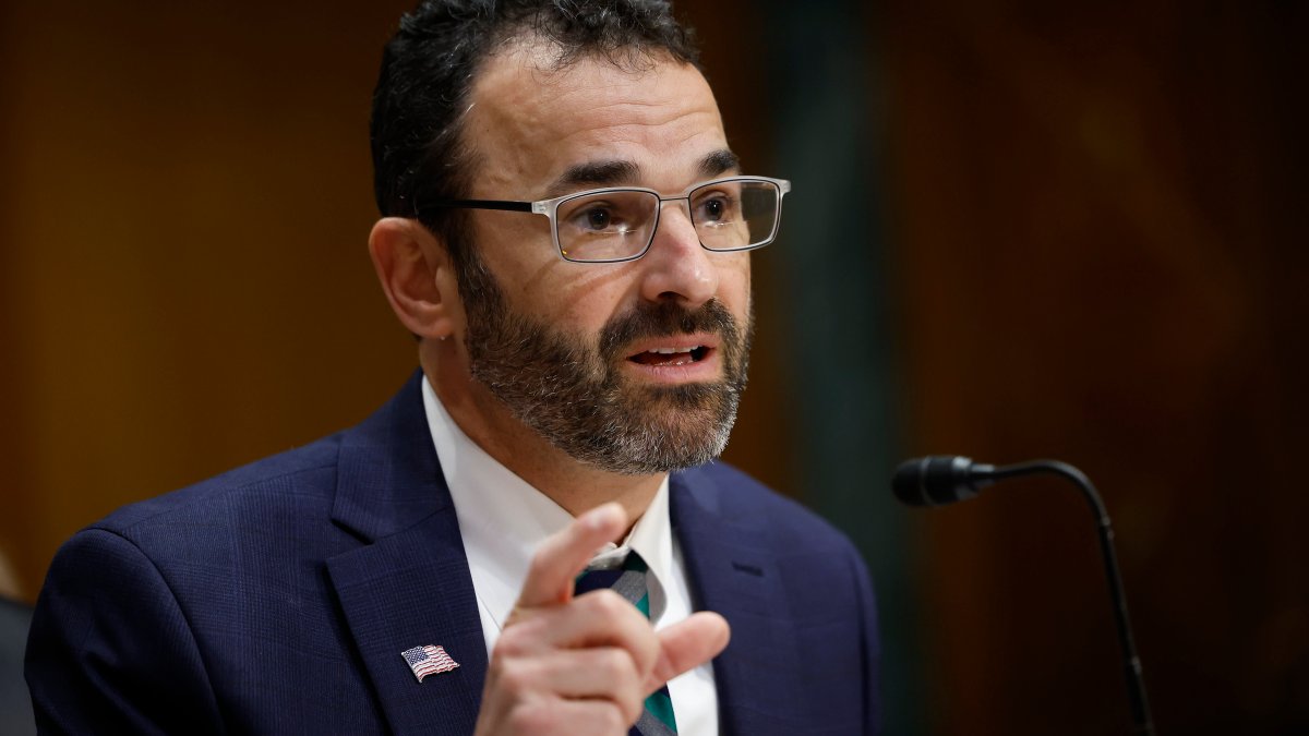 IRS to target 'unscrupulous' tax preparers amid crackdown of small business tax credit – NBC Los Angeles - Vimarsana News