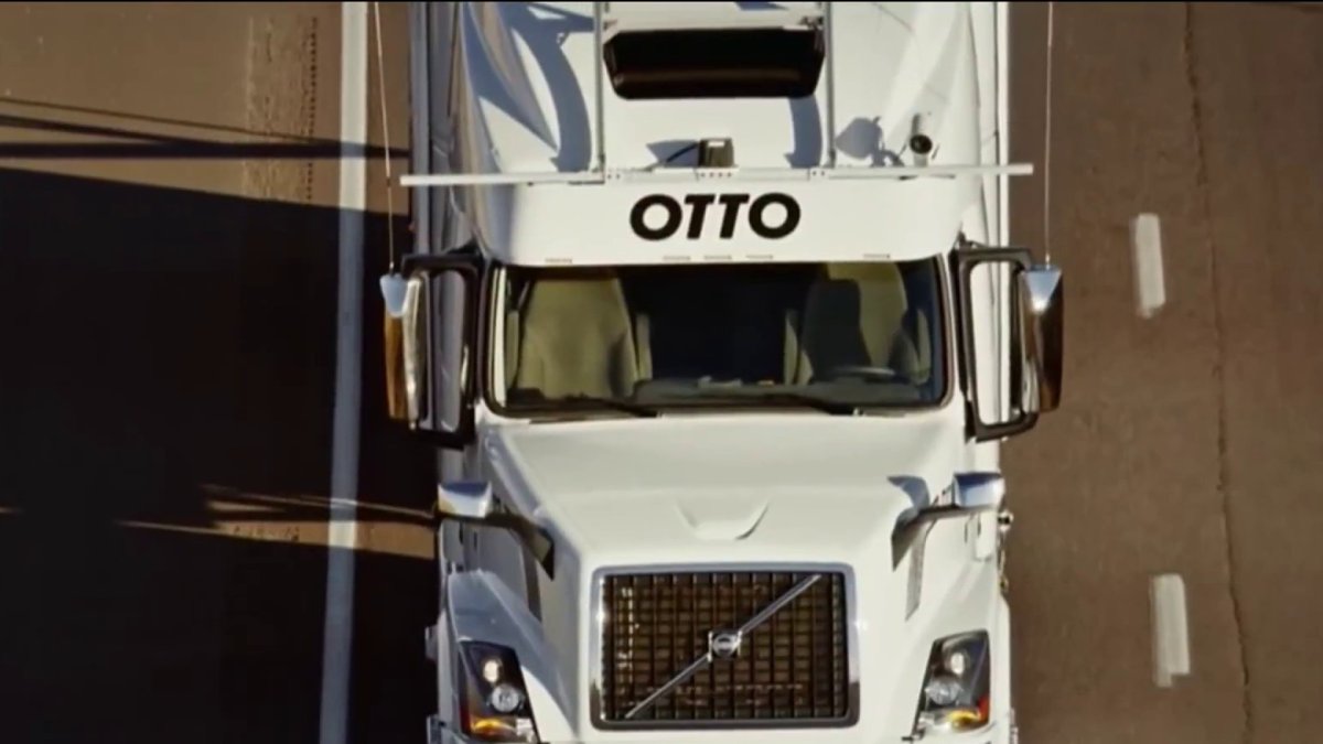 Gov Newsom vetoes bill to require human drivers in selfdriving trucks Gov Newsom vetoes bill to require human drivers in selfdriving trucks