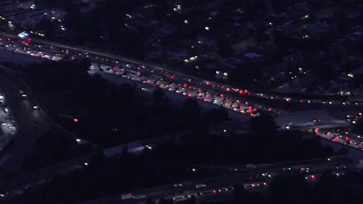 One killed in 405 Freeway crash in West LA – NBC Los Angeles