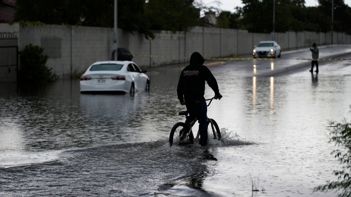 Las Vegas flooding causes damage throughout Sin City NBC Los Angeles