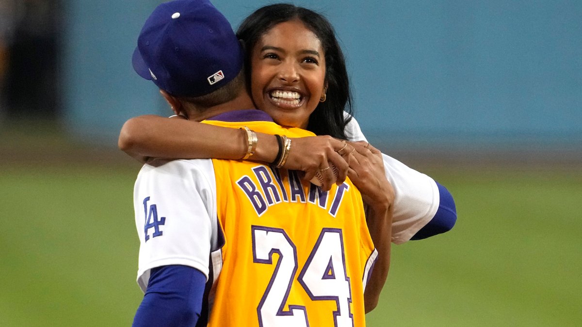 The @dodgers released this footage of Kobe Bryant reacting to