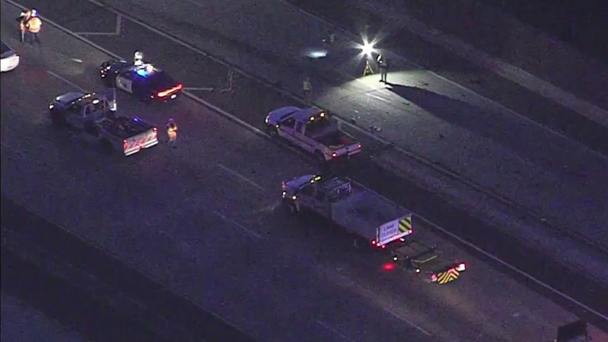Person killed in single-vehicle rollover crash on freeway in Glendale ...
