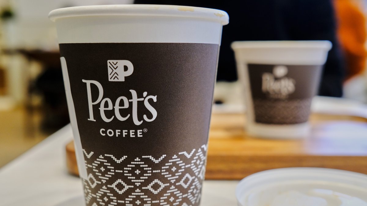 National Coffee Day: Peet's giving free drink to 'disloyal' customers – NBC Los Angeles - Vimarsana News