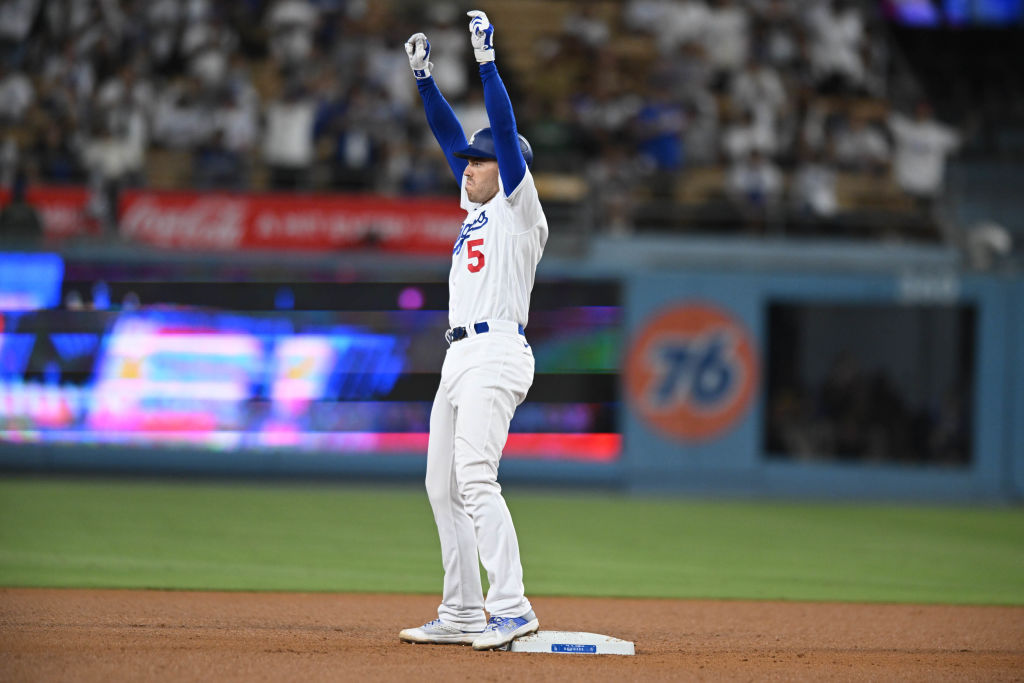 Freddie Freeman Homers And Gets 4 Hits On His Birthday, Leading Dodgers ...