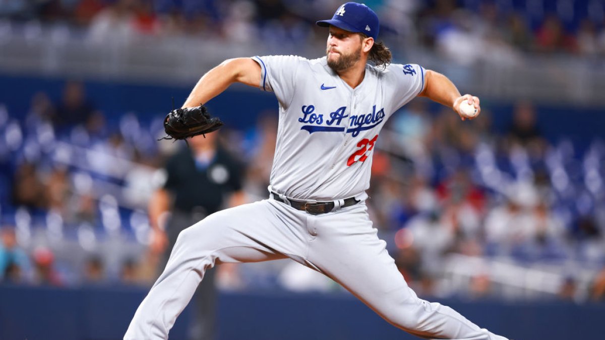 Clayton Kershaw delivers vintage performance to help Dodgers to Game 1 win