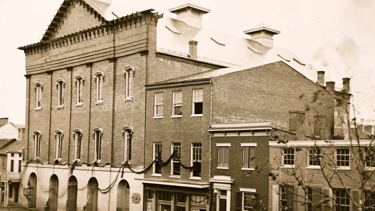 Tickets to Ford's Theatre on night Lincoln was killed sell at auction – NBC Los Angeles - Vimarsana News