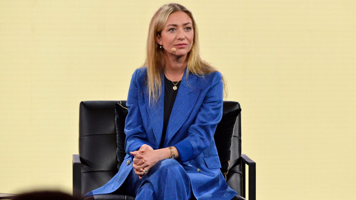 Bumble CEO: Here are the 'crazy hacks' I used to grow my app into a $1.9 billion company—one of them cost only $20 – NBC Los Angeles - Vimarsana News