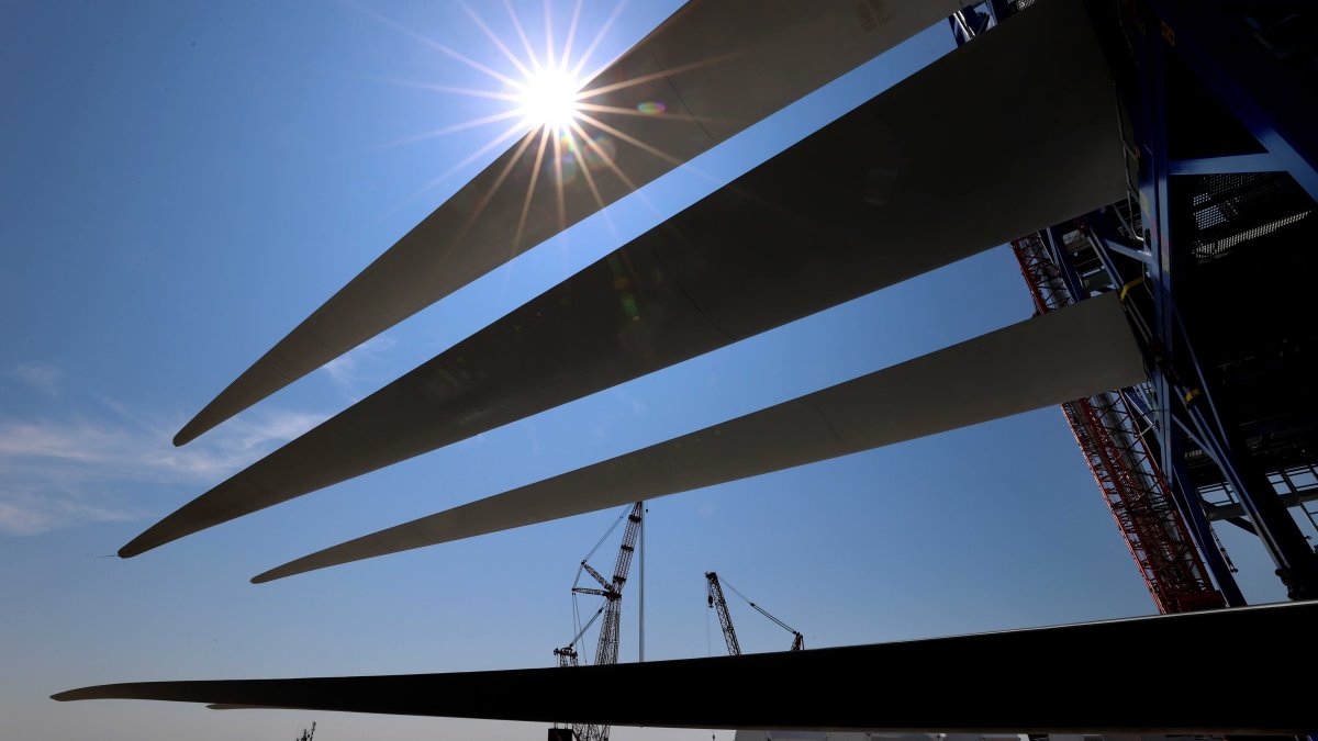 America's first major offshore wind farm installs first of 62 huge turbines from GE unit - Vimarsana News