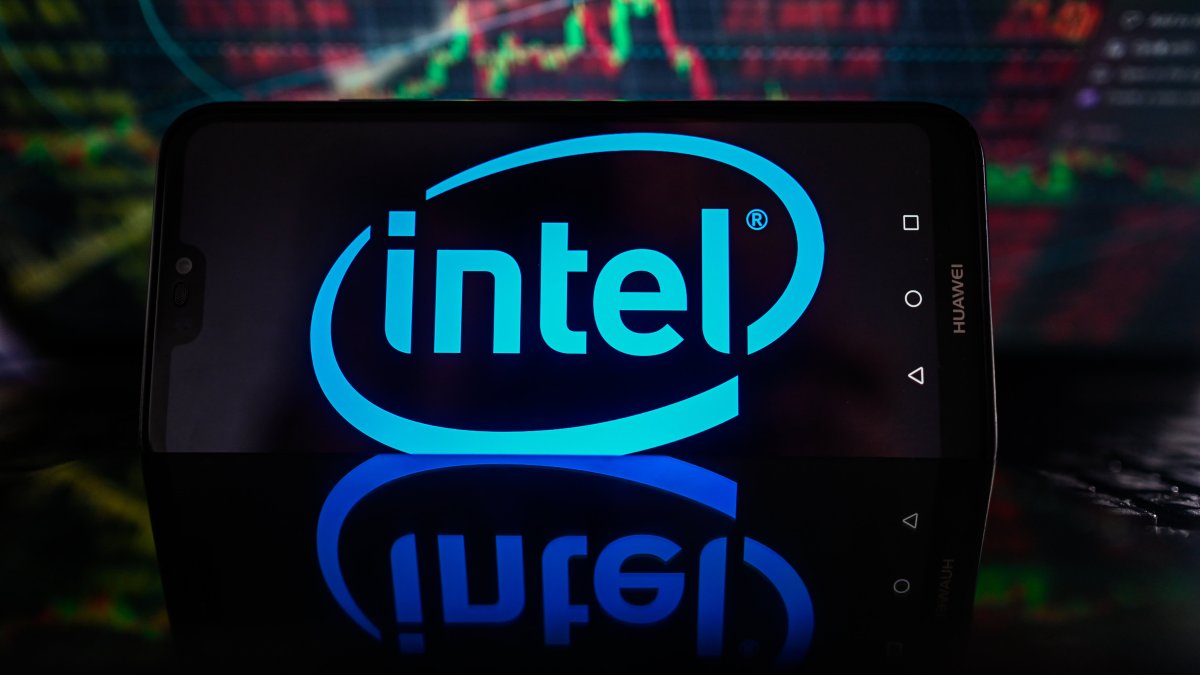Jim Cramer says Intel's solid quarter and big stock pop signal PCs might be back - Vimarsana News