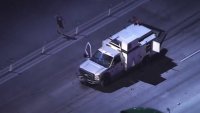 Pursuit driver darts across 91 Freeway to evade officers