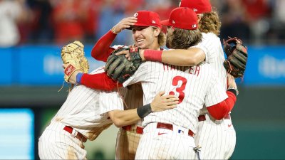 Phillies hold off Cardinals 2-0 to sweep NL wild-card series - WHYY