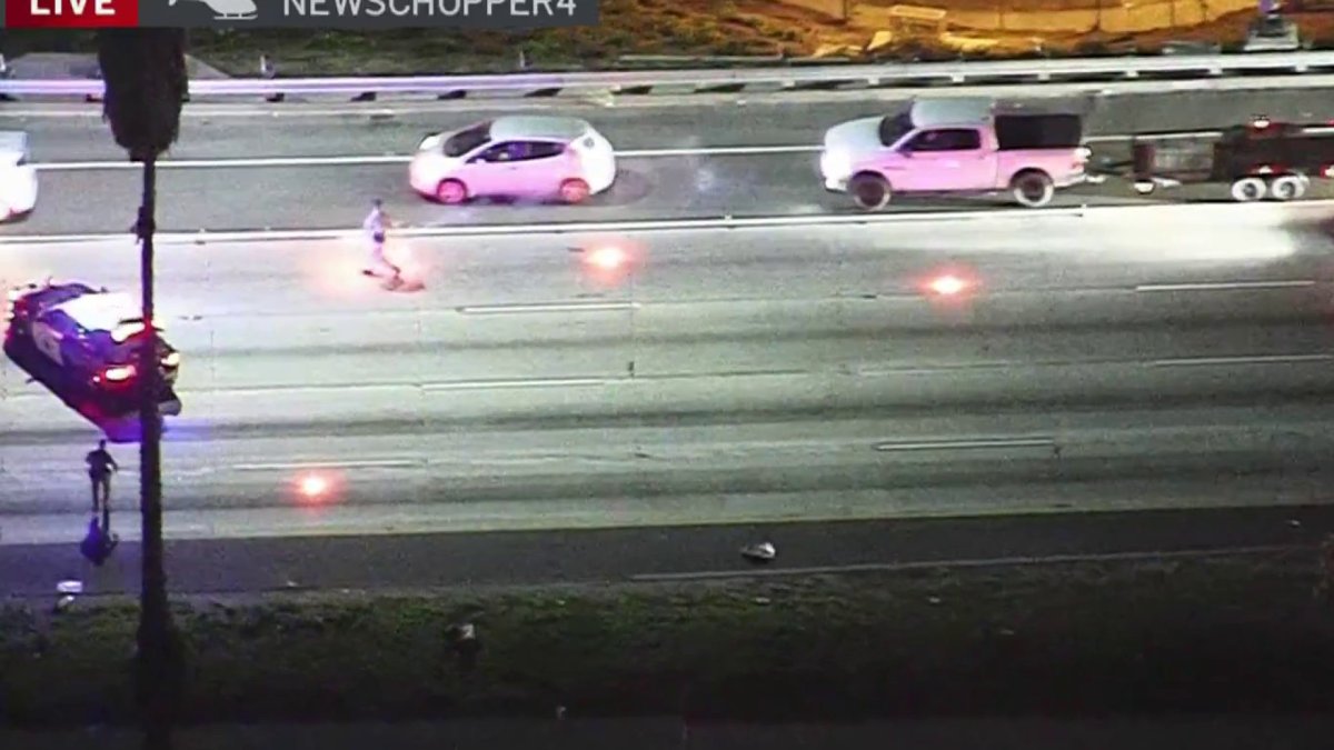 Fatal accident shuts down all lanes on the SB 101 Freeway in Silver ...