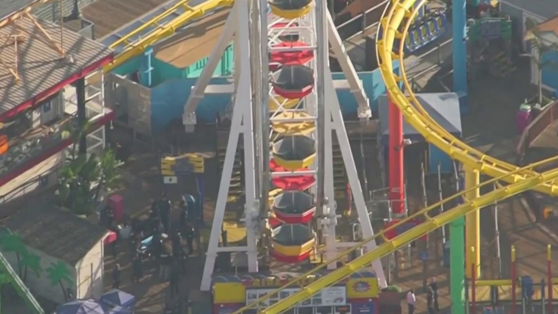 Man Claiming To Have Bomb Climbs Down From Santa Monica Pier Ferris ...