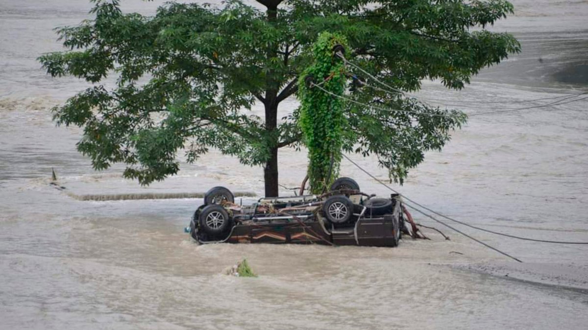 Flash floods leave 14 dead and more than 100 missing in India – NBC Los Angeles - Vimarsana News
