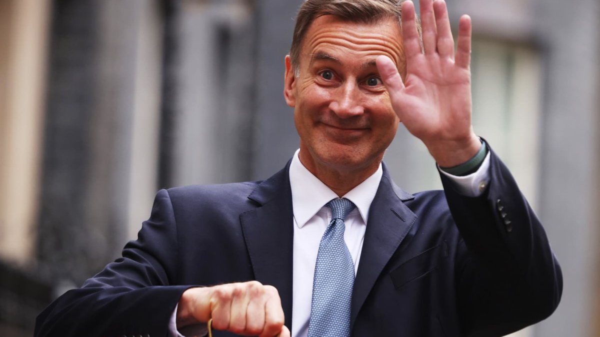 Why the UK government's tax cuts still leave workers worse off - Vimarsana News