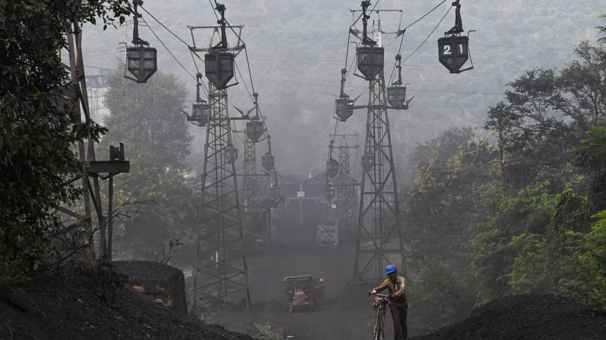 Coal free by 2070? India's push toward renewables won't stop coal reliance for the next two decades - Vimarsana News
