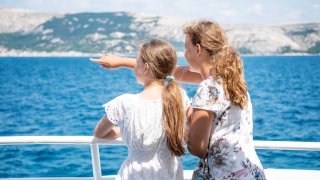 U.S. News and World Report ranked the top five best cruises for family.